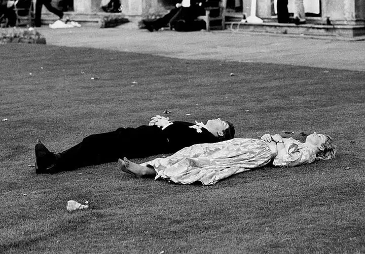 Photo: Dafyyd Jones, Magdalen Commemoration ball, Oxford, 1988 © DAFYDD JONES