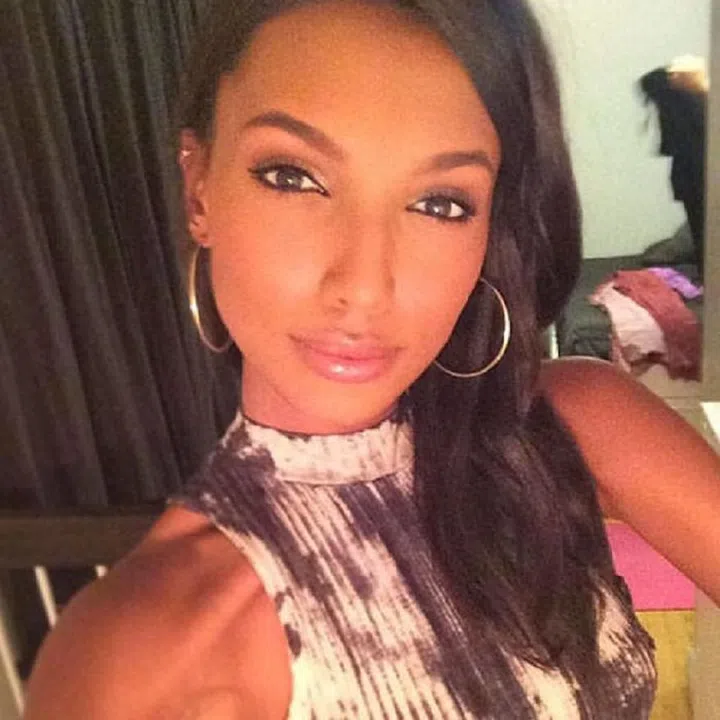 If you can't find the perfect lighting, use light-enhancing highlighter down the center of your nose, brow bone and apples of your cheek for a look as flawless as Jasmine Tookes.