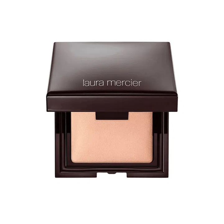 hbsg-laura-mercier-setting-powder