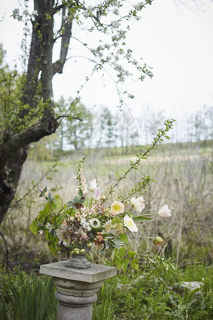How To Nail It: Neo-Rustic Wedding Decor