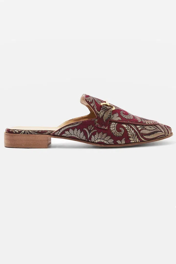 Al all-year-round winner. Topshop Canvas shoes, £32