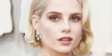 Lucy-Boynton-pink-eyeshadow
