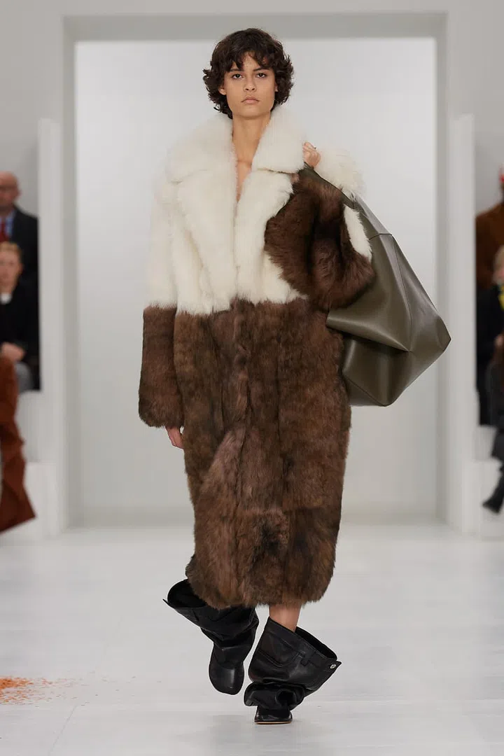 Photo: LOEWE
