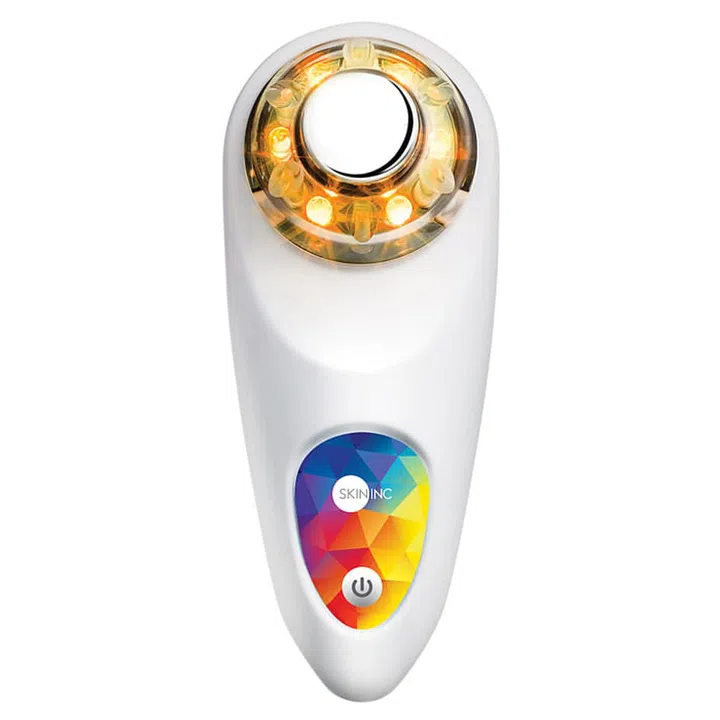 With three LED modes to calm, brighten and firm skin, this is like your personal facialist on-the-go.