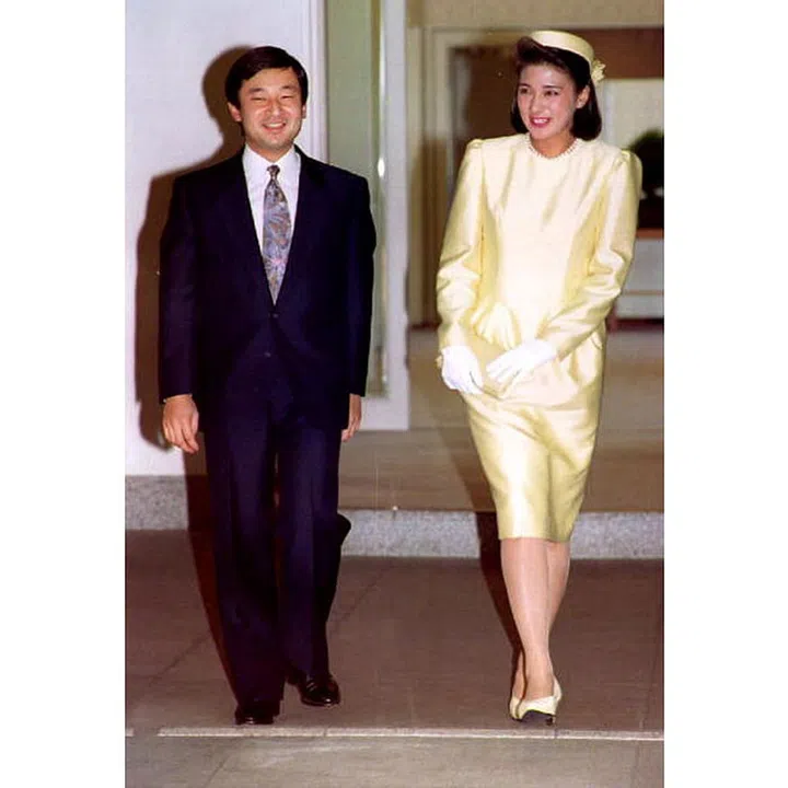 Japanese Princess Masako Owada met Prince Naruhito at a reception for Princess Elana of Spain. He tried courting her, but she wasn't really feelin' the royal life at first because she is a fierce independent woman with a promising career joining the Foreign Ministry in 1987 (more power to you girl). However, they couldn't deny the chemistry and they married each other on June 9, 1993.