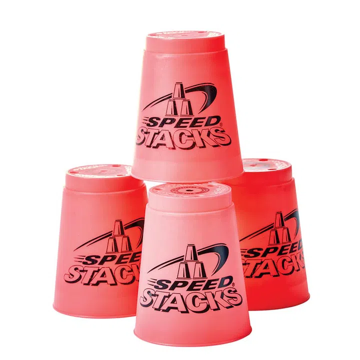 Achieve a predetermined stack sequence against the clock. It promotes dexterity, hand-eye coordination and teaches children the importance of staying calm under pressure.