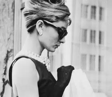 Let Your Style Take Flight With These Editor-Approved Sunglasses