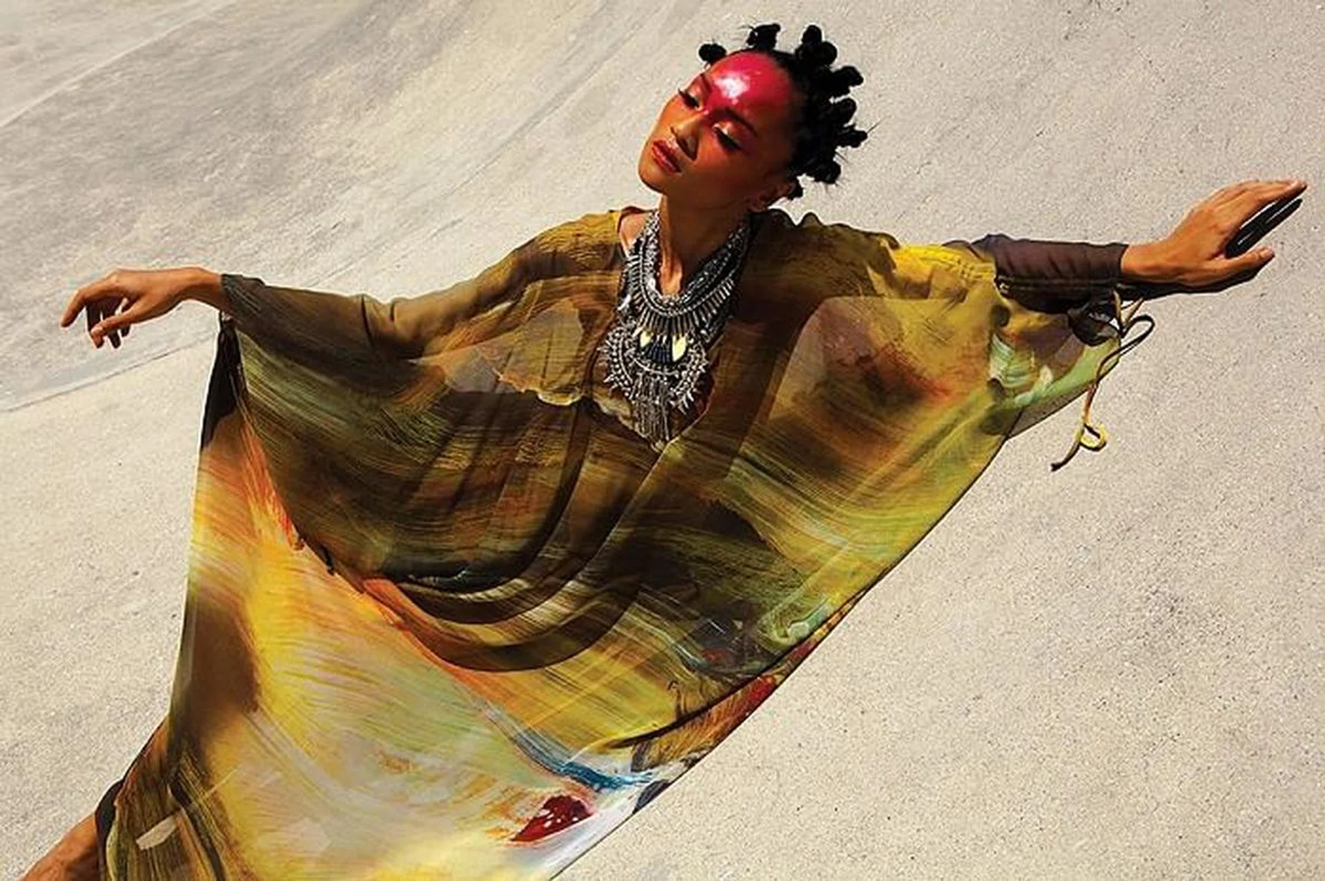Vibrant piece from Silas Liew's collection. Photo: www.silasliew.com