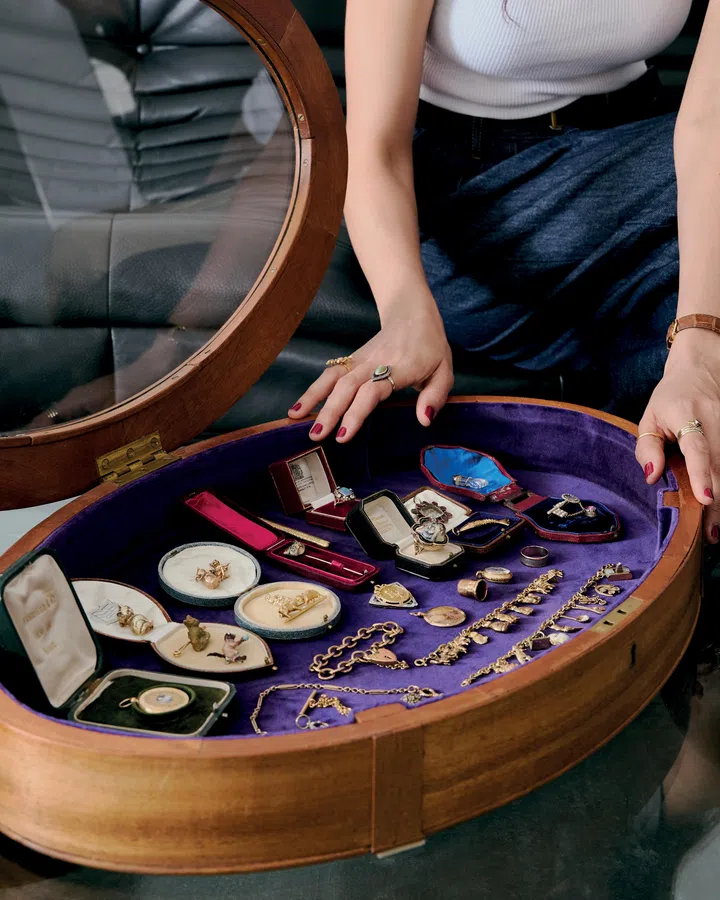 jewellery collector | jennifer banse eye of the cat jewellery cat luck protection creations