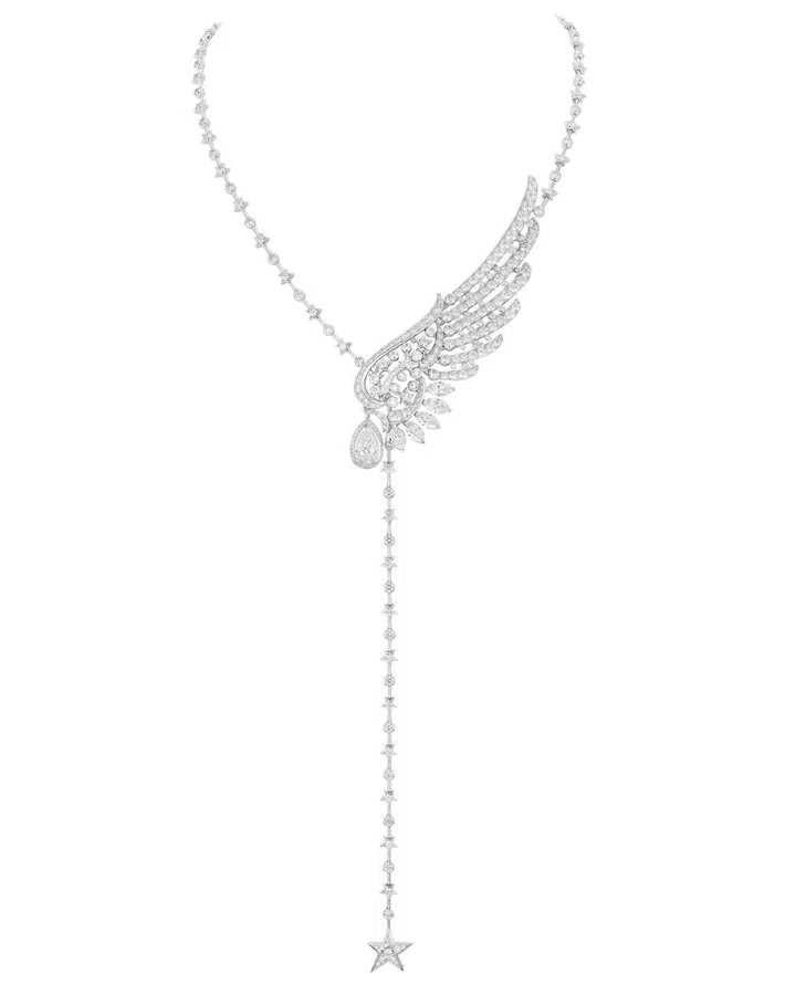 chanel reach for the stars full swing necklace
