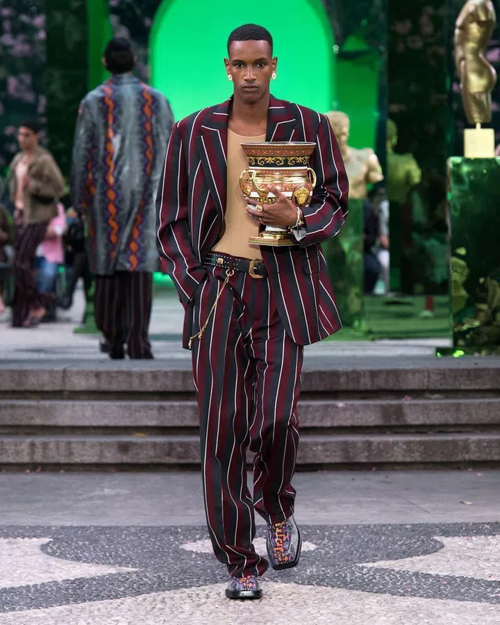 Photo: Versace