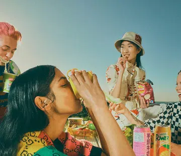 Fashion spread: Eat, Drink, Love