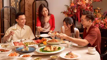 chinese new year reunion dinner singapore 2025 raffles hotel