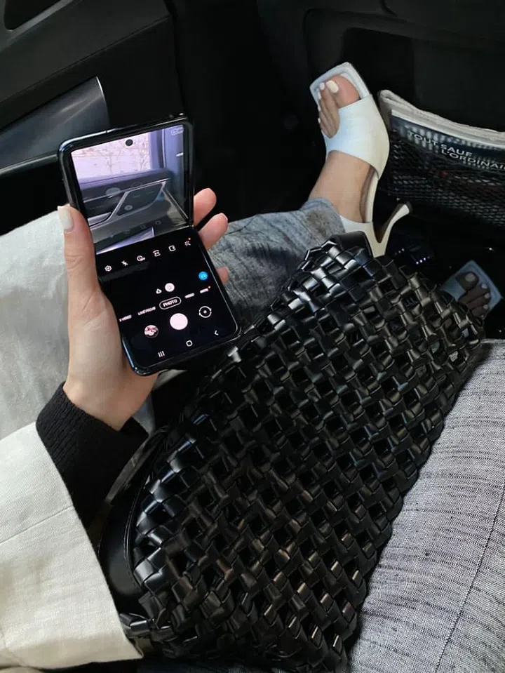 I love how the Z Flip fits nicely in the palm of my hand.
