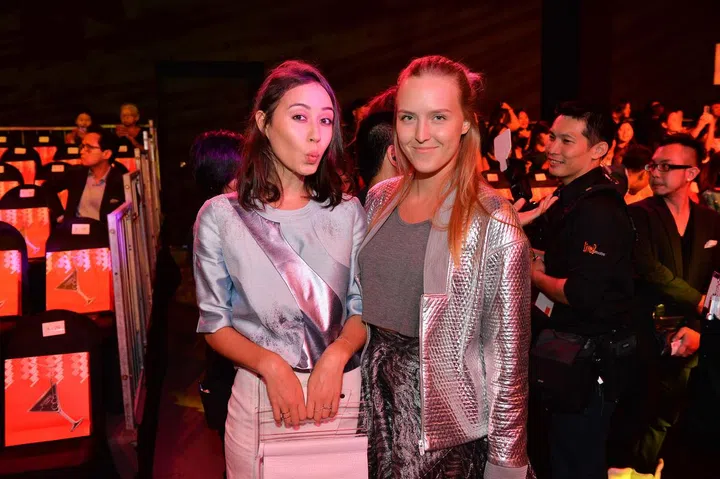 Lisa Crosswhite and Savana Peetoom 