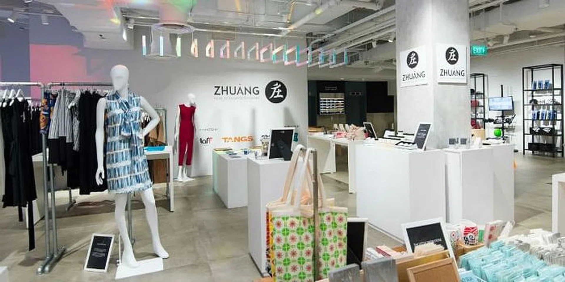 tangs-taff-zhuang-shopping