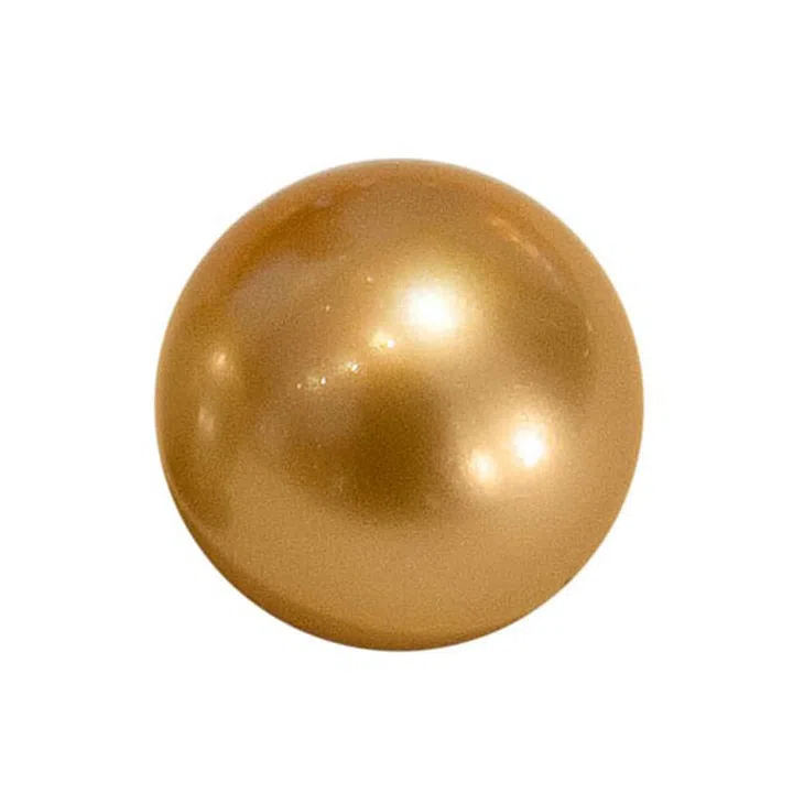 A golden-lipped oyster produces a pearl whose color ranges from champagne to deep yellow; these are rarer than gold. Photo: Getty