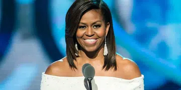 Michelle Obama Did The #Mannequinchallenge To Lift Our Spirits