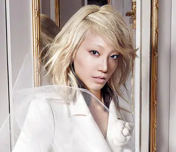 Harper's BAZAAR Singapore December 2015