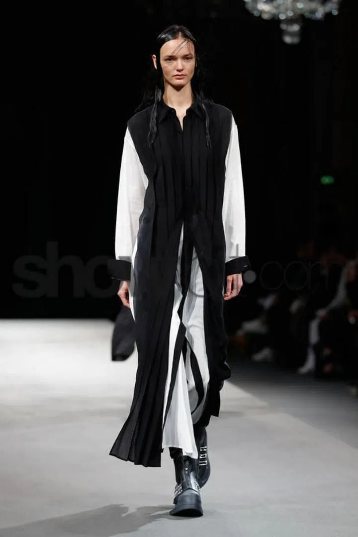 Photo: Showbit