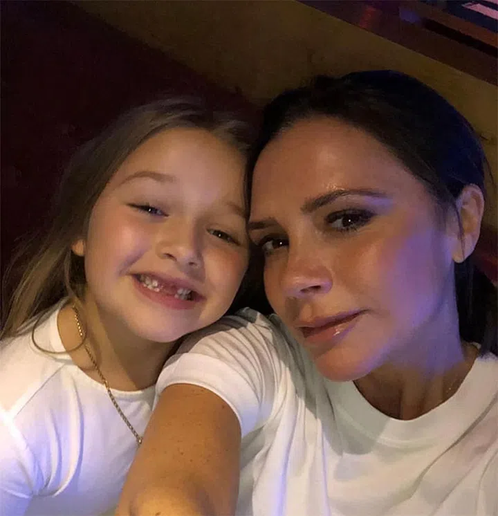 The Spice Girl-turned-designer paid tribute to her daughter, Haprer, and her own mom.