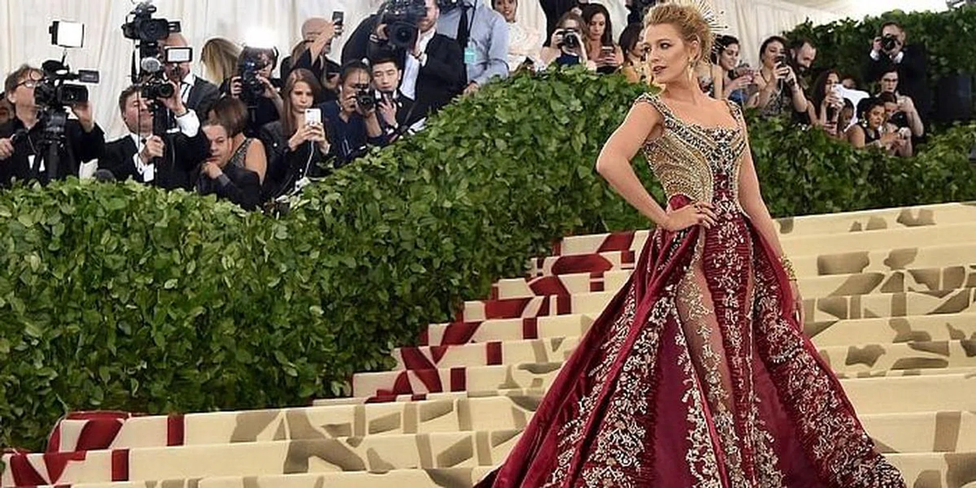 Met Gala Blake Lively Versace