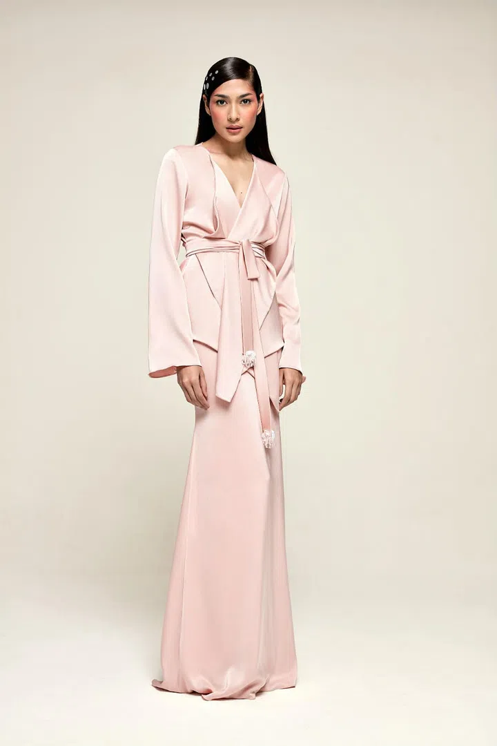 Feminine and elegant, this kimono top will make you feel every bit beautiful. Photo: Society A