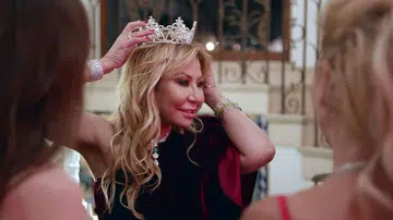 anna shay bling empire