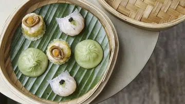 Satisfy Your Craving For Delicious Dim Sum At These Restaurants In Singapore - Feature Pic