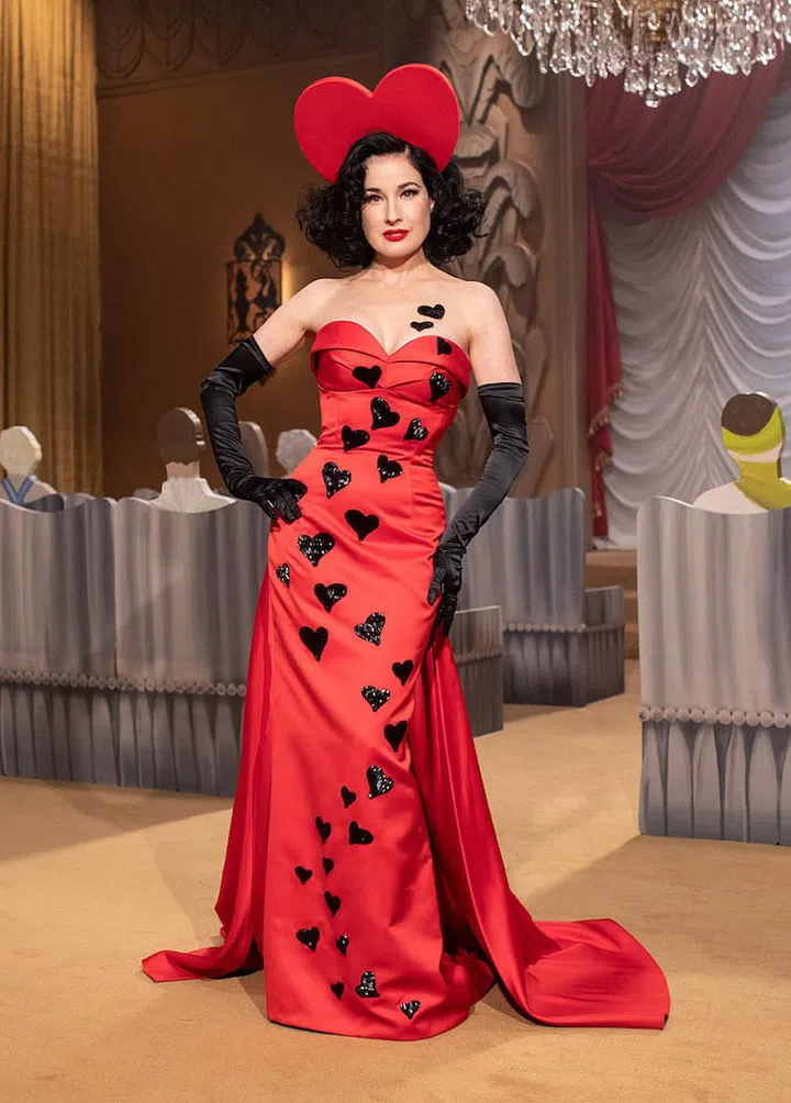 Photo: Moschino