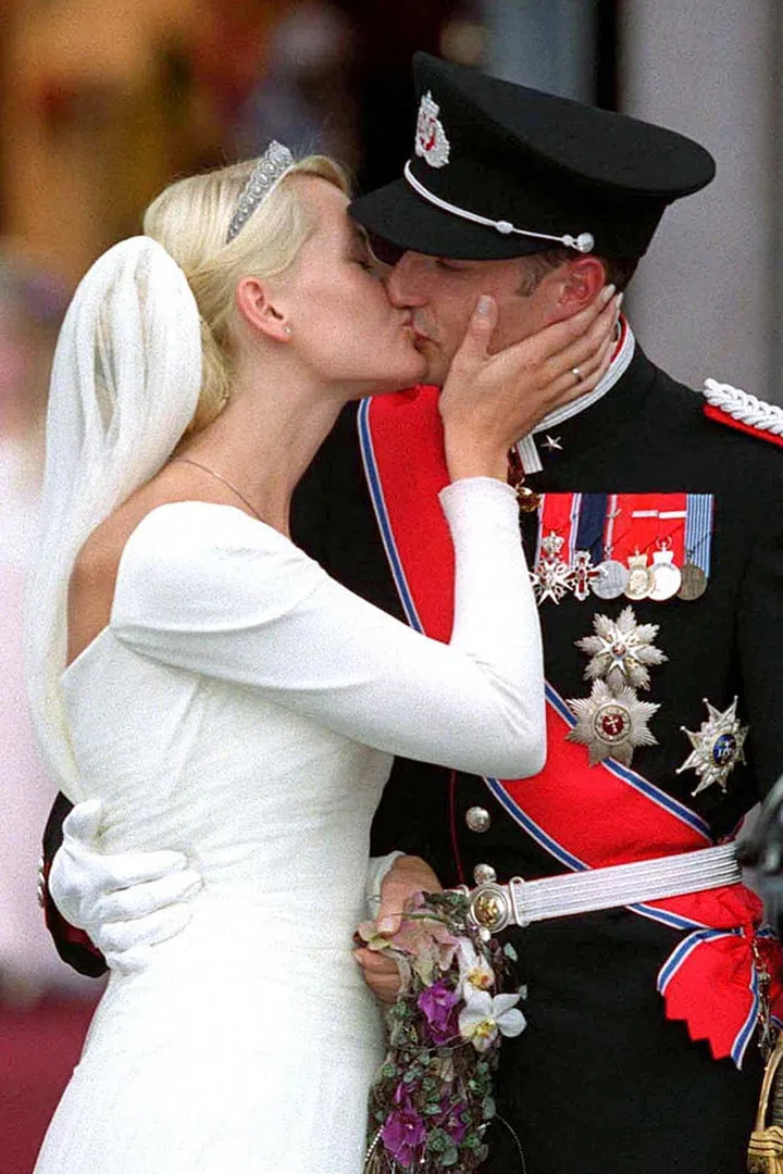 25 August 2001. Photo: UK Press