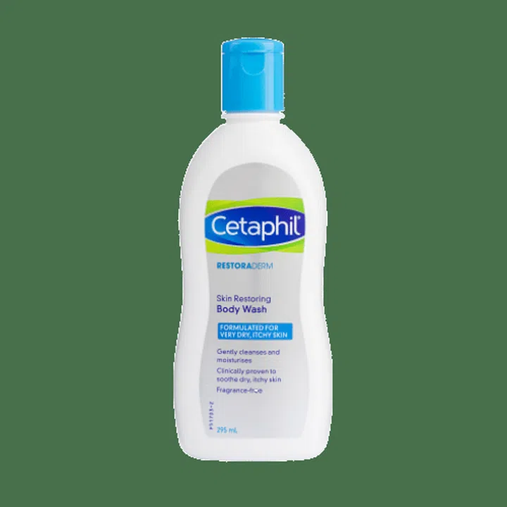Free of soap and other harsh cleansing agents, this effectively removes dirt and grime while improving skin's moisture levels.