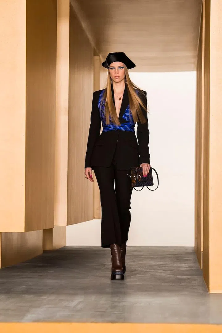 Photo: Versace