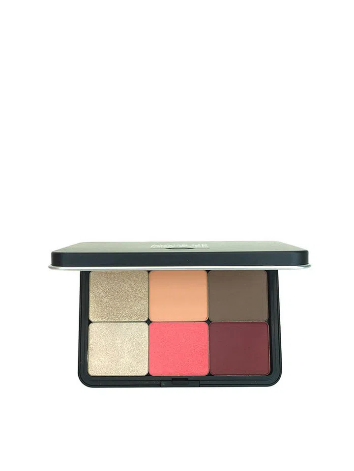 If you are an eyeshadow junkie who loves playing with colours, Make Up For Ever will be your new playground. Their newly formulated Artist Color Shadows come in 118 colours and in 5 different finishes including matte, metallic, diamond, satin and iridescent. You can create your own perfect palette. 