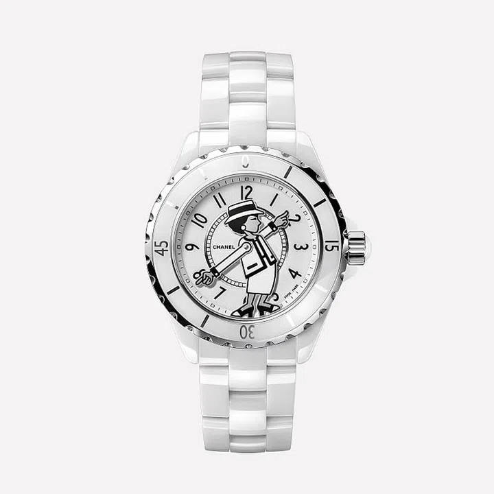 How charming is this limited edition J12 ceramic and steel watch?! Definitely the most entertaining way of (literally) watching time go by.