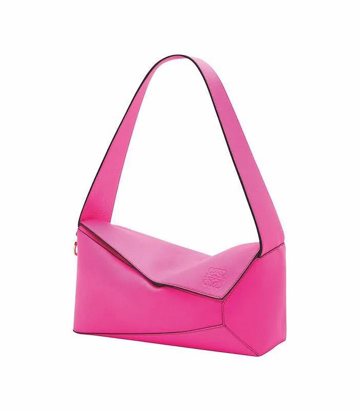  Puzzle Hobo bag (Photo: LOEWE)