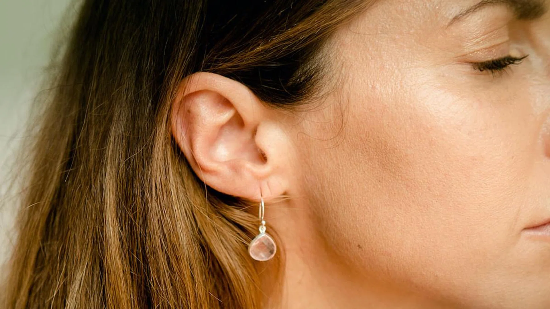 Rose quartz Venus earrings (Photo: Tessellate Co.)