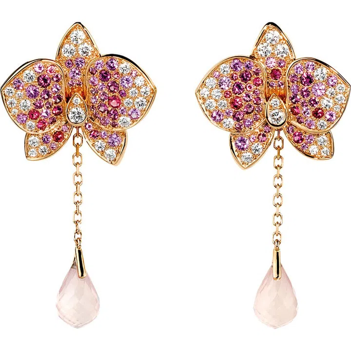 Representing strength, grace and beauty, orchids were introduced into the world of Cartier in 1925, and have since become a classic motif of the maison. Each side of the Caresse d’Orchidées earrings is set with a briolette-cut pink quartz, pink sapphires, rhodolite garnets, pink tourmalines and 24 diamonds.