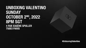 Unboxing Valentino SS23 Livestream