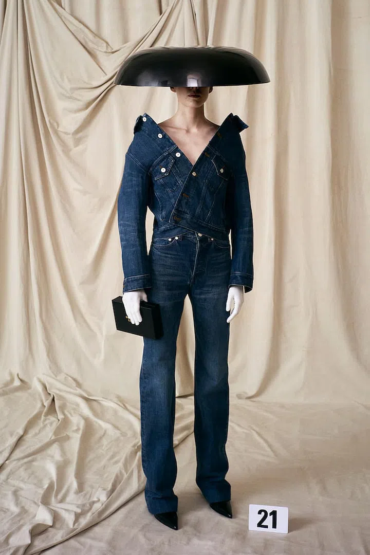 Photo: Balenciaga 