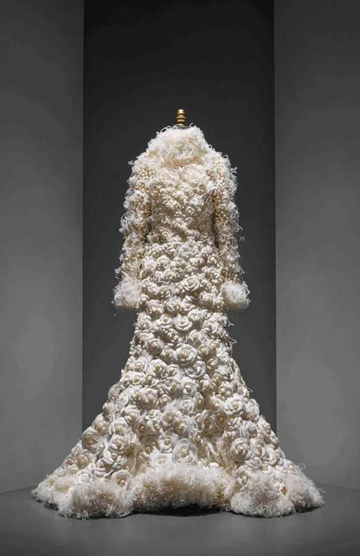 Wedding ensemble, Karl Lagerfeld (French, born Hamburg, 1938) for House of Chanel (French, founded 1913), autumn/winter 2005-6 haute couture, back view; Courtesy of CHANEL Patrimoine Collection. Photo: Nicholas Alan Cope 