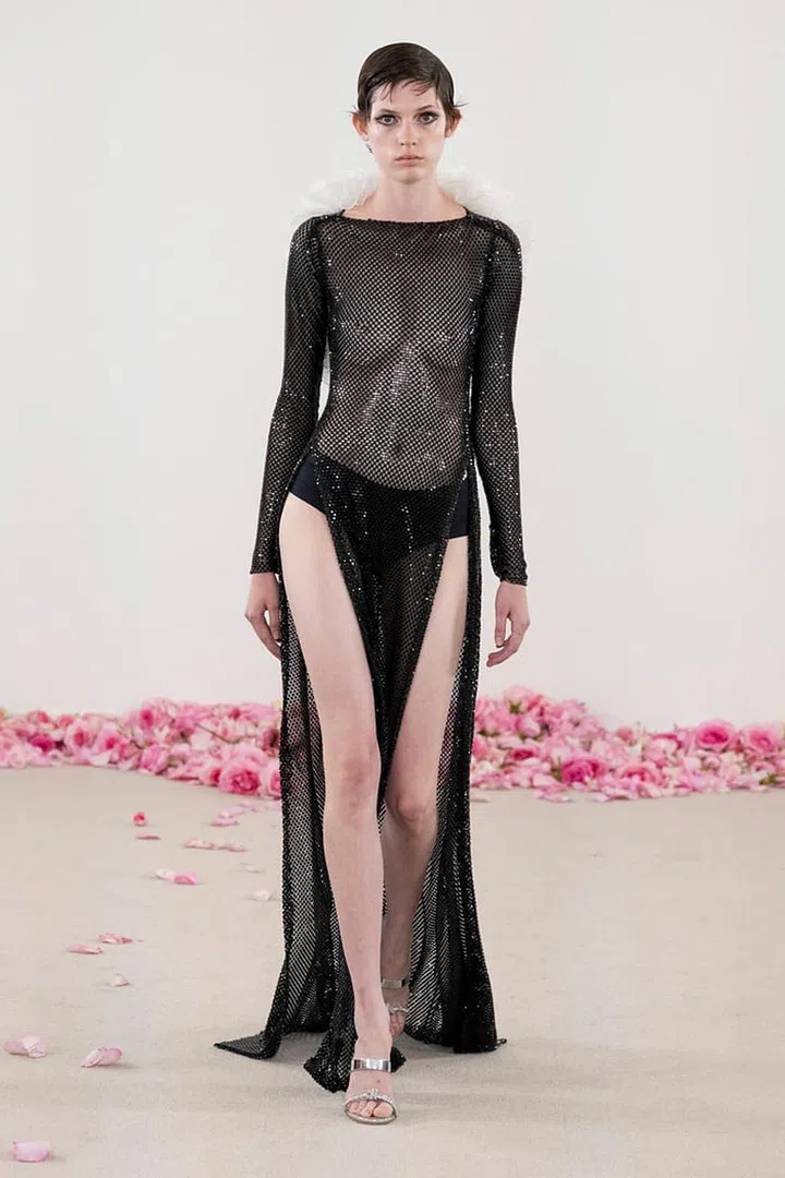 Giambattista Valli,
Fall Winter 2023-24,
Haute couture