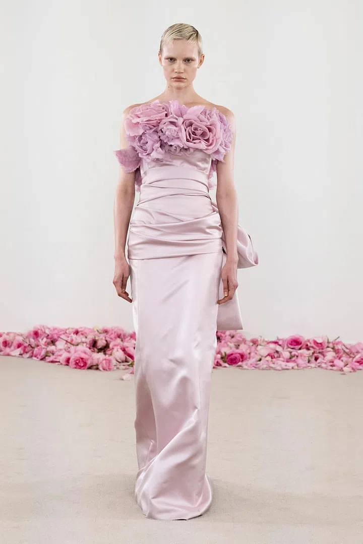 Giambattista Valli,
Fall Winter 2023-24,
Haute couture