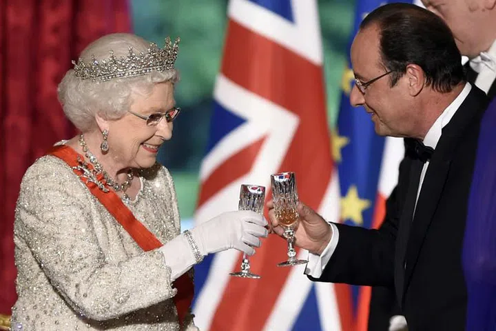 What The Queen Refuses To Eat (And What She Loves The Most)