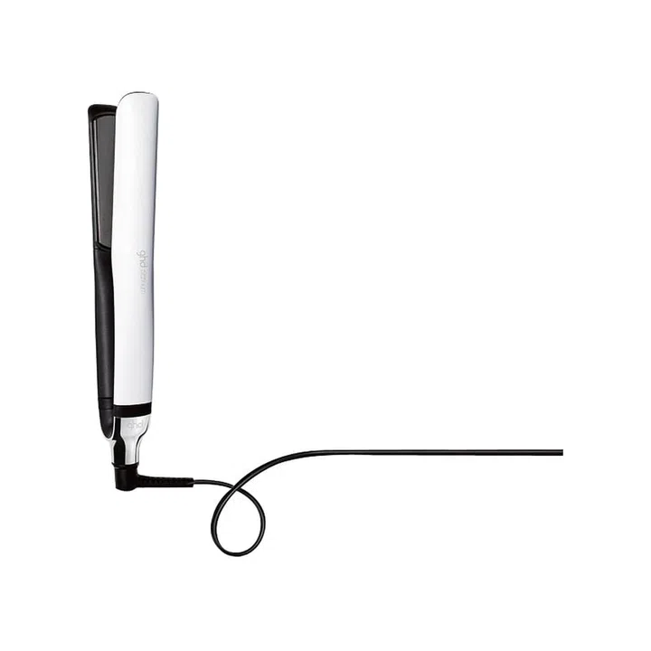 Not only does this multi-styler deliver ultimate styling results in
one stroke, it boosts hair shine and reduces hair breakage. Plus, it
features a heat-resistant plate guard so you’ll never accidentally scald
your ears or fingers in the process.