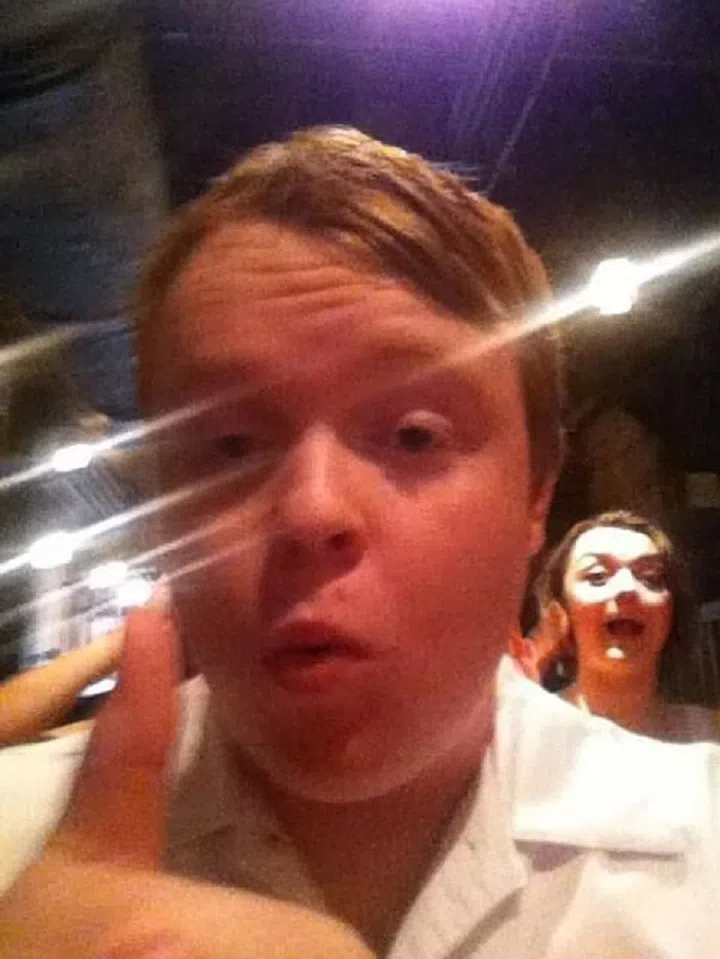 New life goals = being photobombed by a Game of Thrones cast member.
