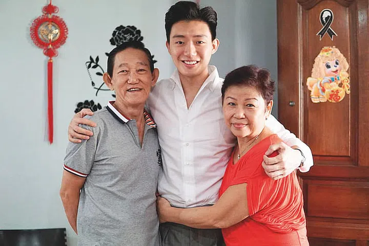 Javin They and his grandparents (Photo: Javin They)