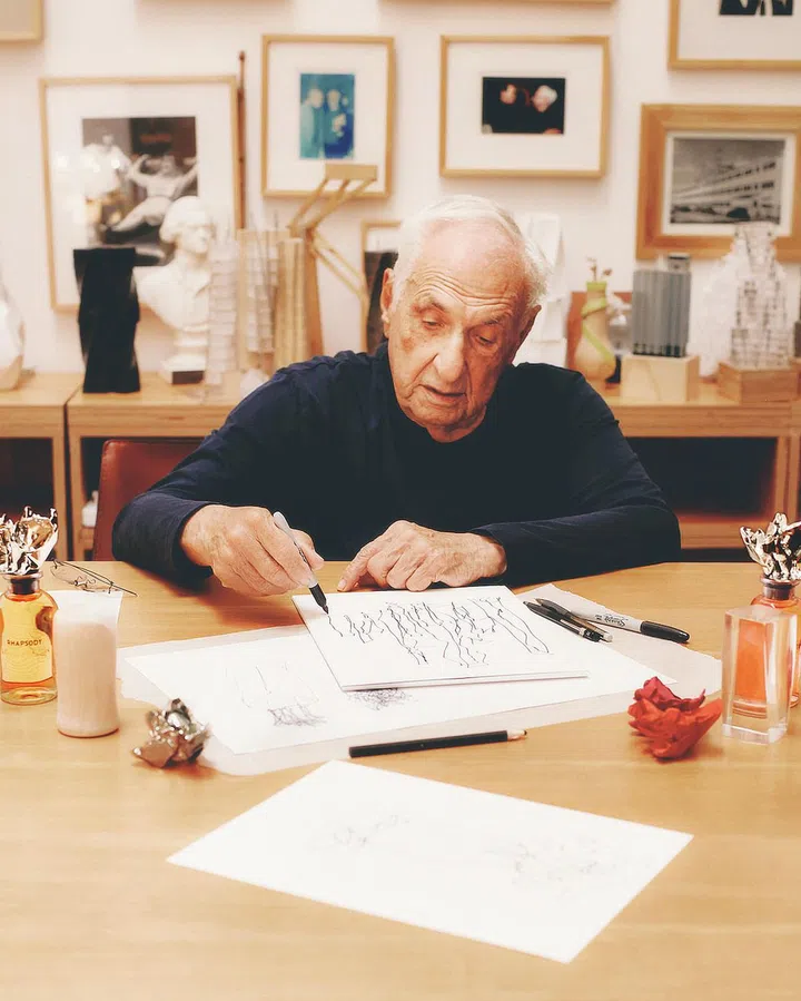 Architecture legend Frank Gehry in his studio.  (Photo: Louis Vuitton)