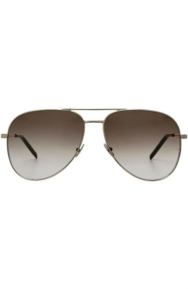 A pair of aviators will add a rugged factor to your dad's casual daytime getup instantly. (Photo: Stylebop)