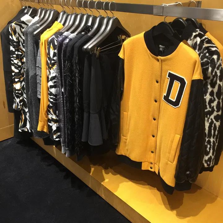 club 21, outlet store